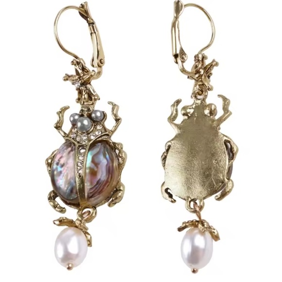 Vintage Pearl Beetle Earrings - Picture 7 of 14